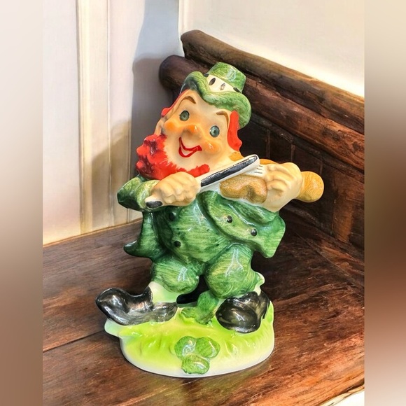 Vintage Lefton Irish Leprechaun Fiddler Figurine - Picture 1 of 8